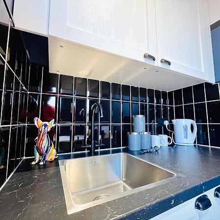 London 61 Central Studio, Ideal For Tourists High Recommend!!! Exterior foto